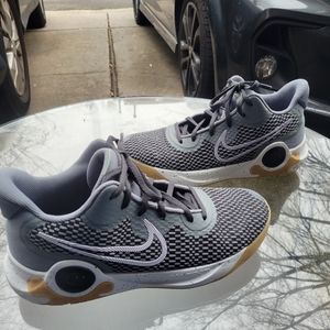 Nike KD Trey 5 IX - Mens Size 10.5 - Grey/Dark Smoke Grey/Gum